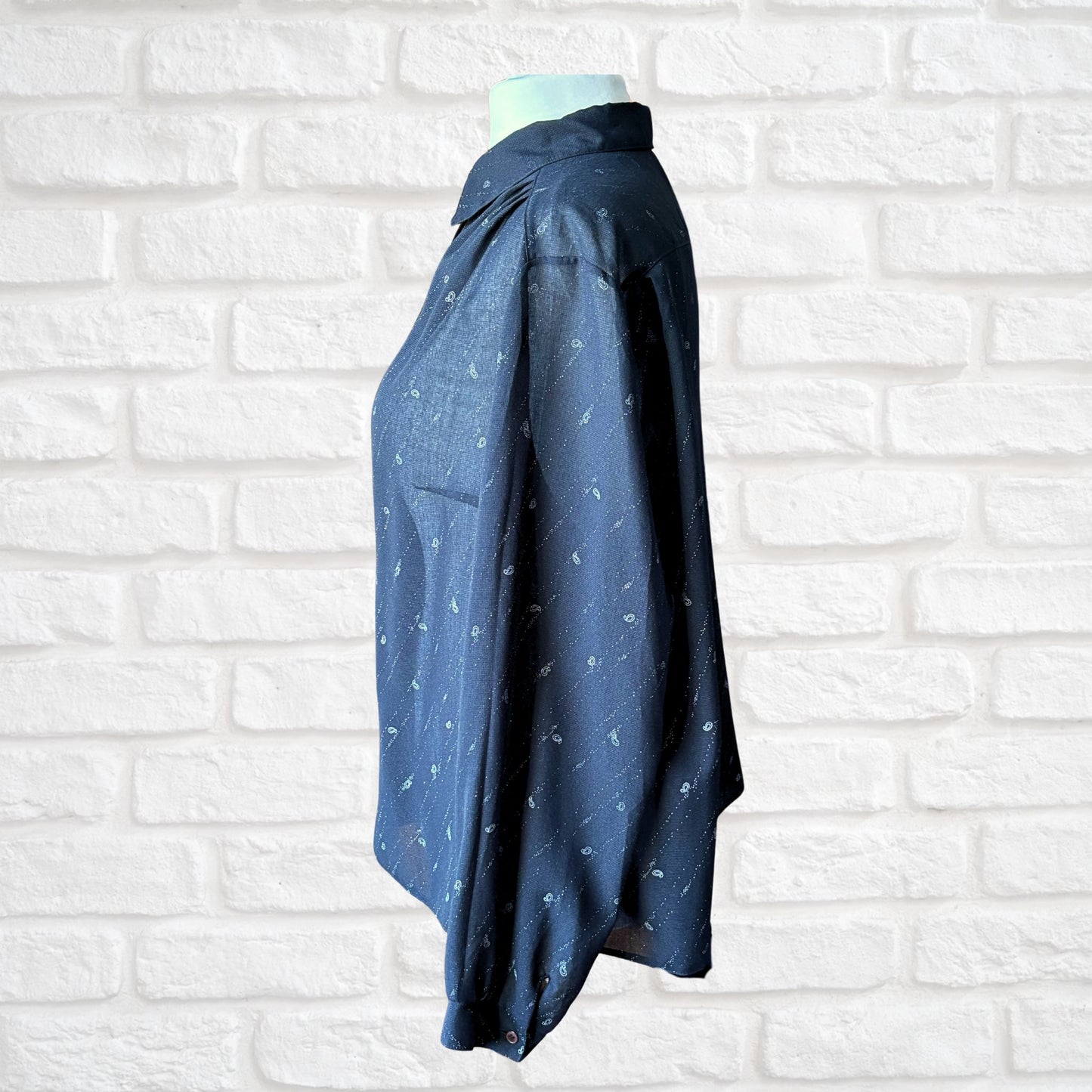 Black and White Semi-Sheer Long Sleeved Vintage Shirt. Approx UK size 18-22