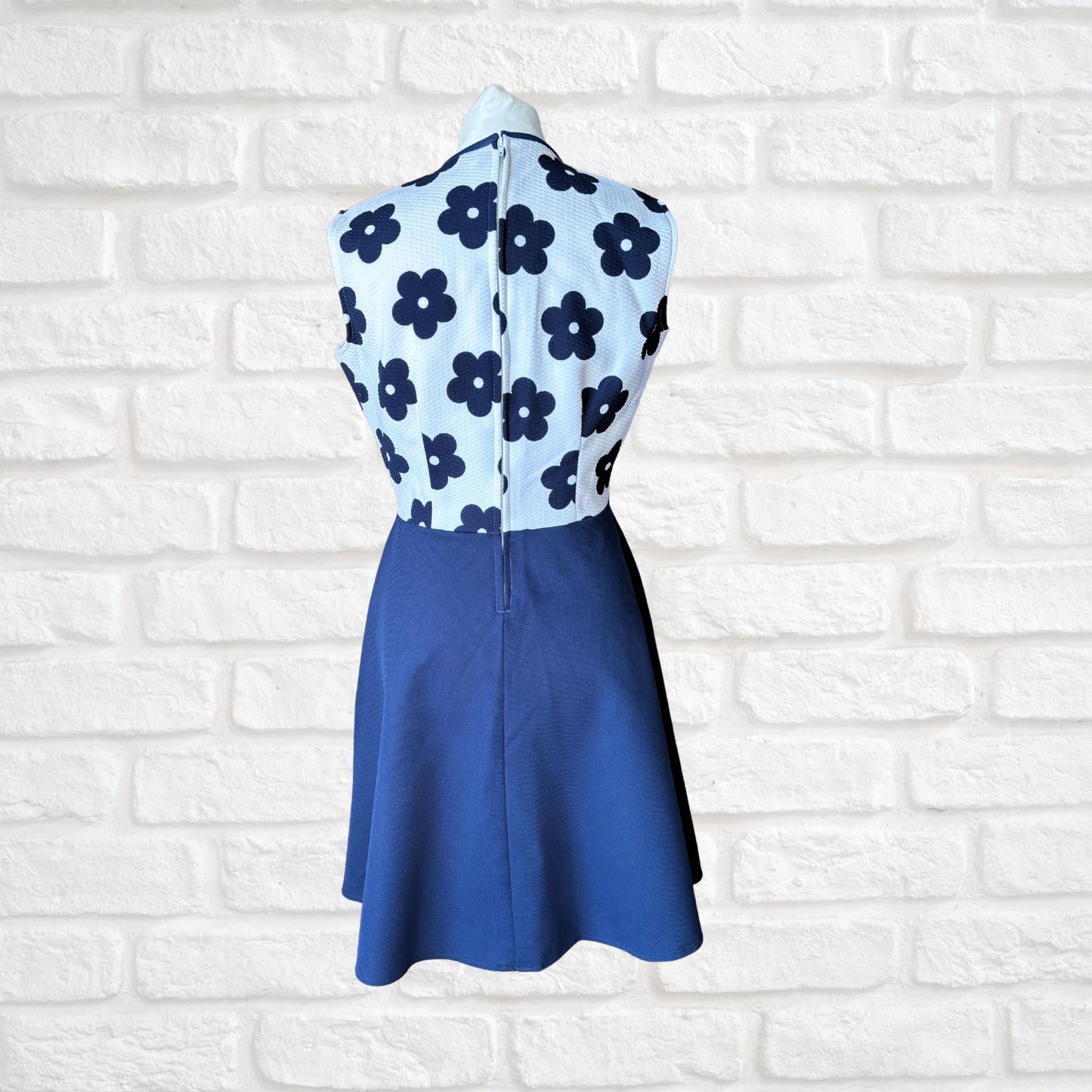 Navy & White 60s Mini Vintage Skater Dress .Approx UK size 10-12