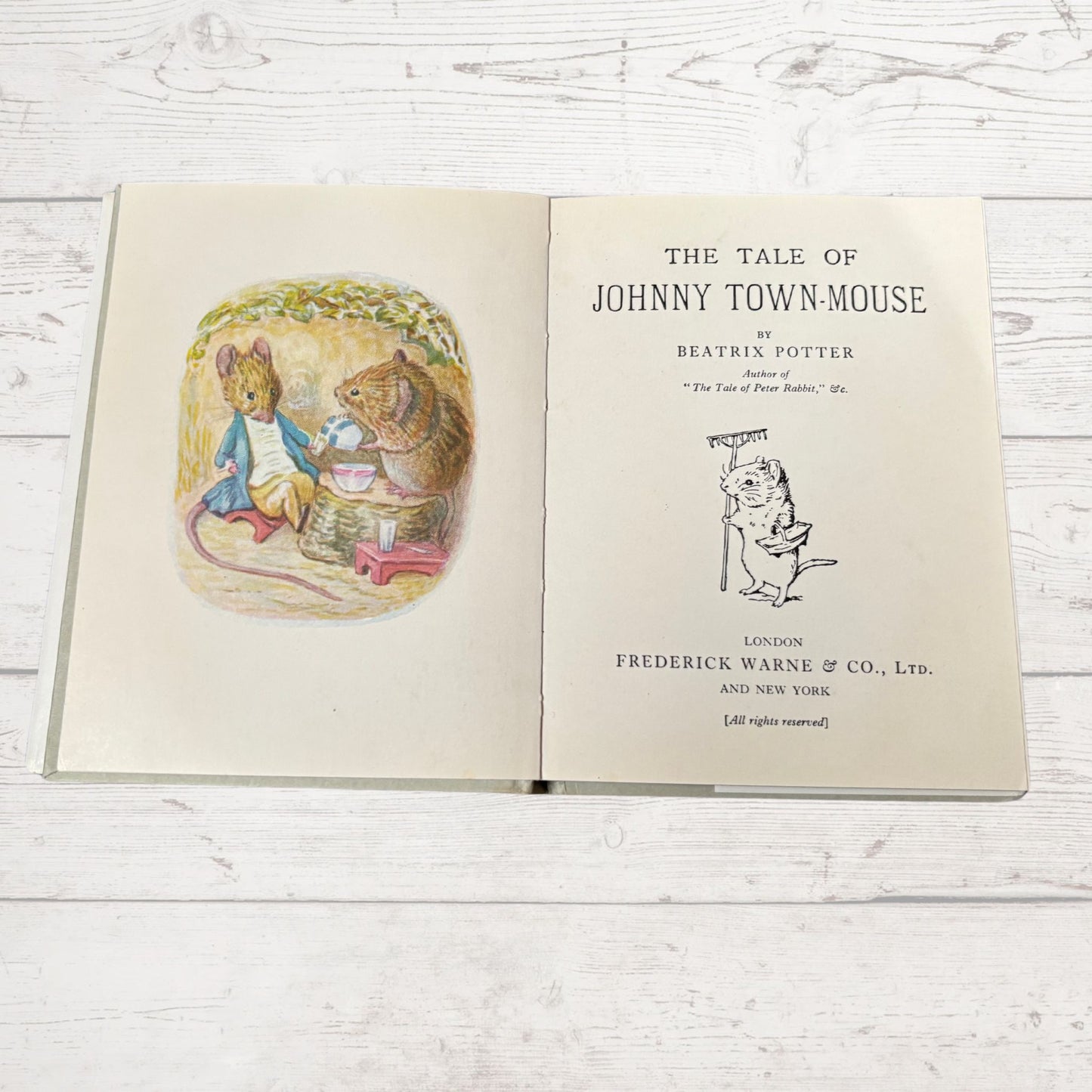 The Tale of Johnny Town Mouse. Vintage Beatrix Potter book. 1970 edition