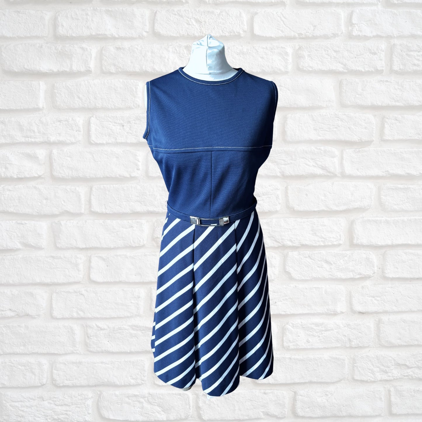 60s Vintage Mod Style Navy Blue and White Scooter Dress with Matching Belt. Approx UK size 8-10