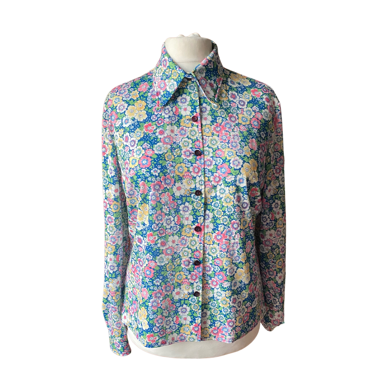 Vintage blue floral blouse with dagger collar - 70s plus size fashion