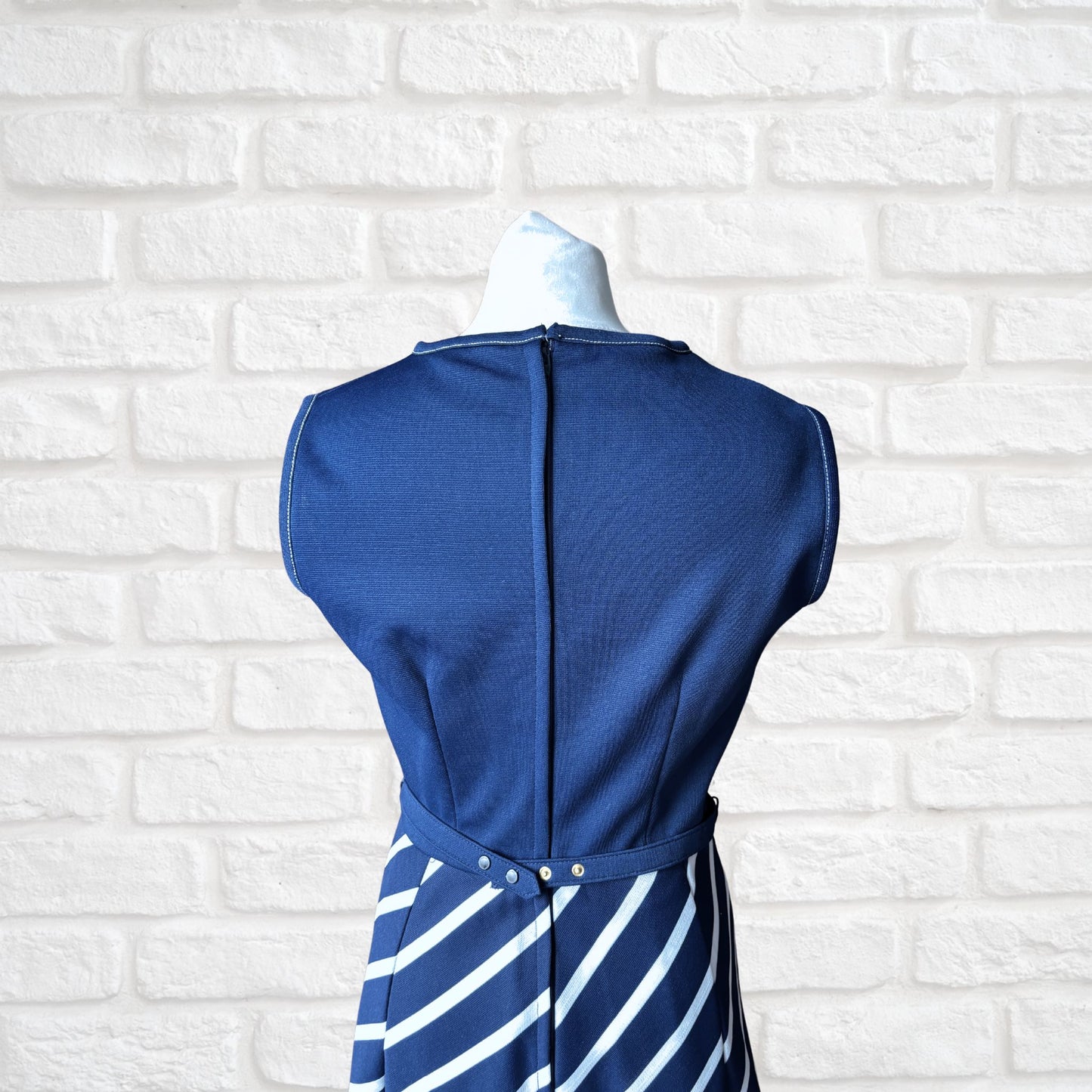 60s Vintage Mod Style Navy Blue and White Scooter Dress with Matching Belt. Approx UK size 8-10