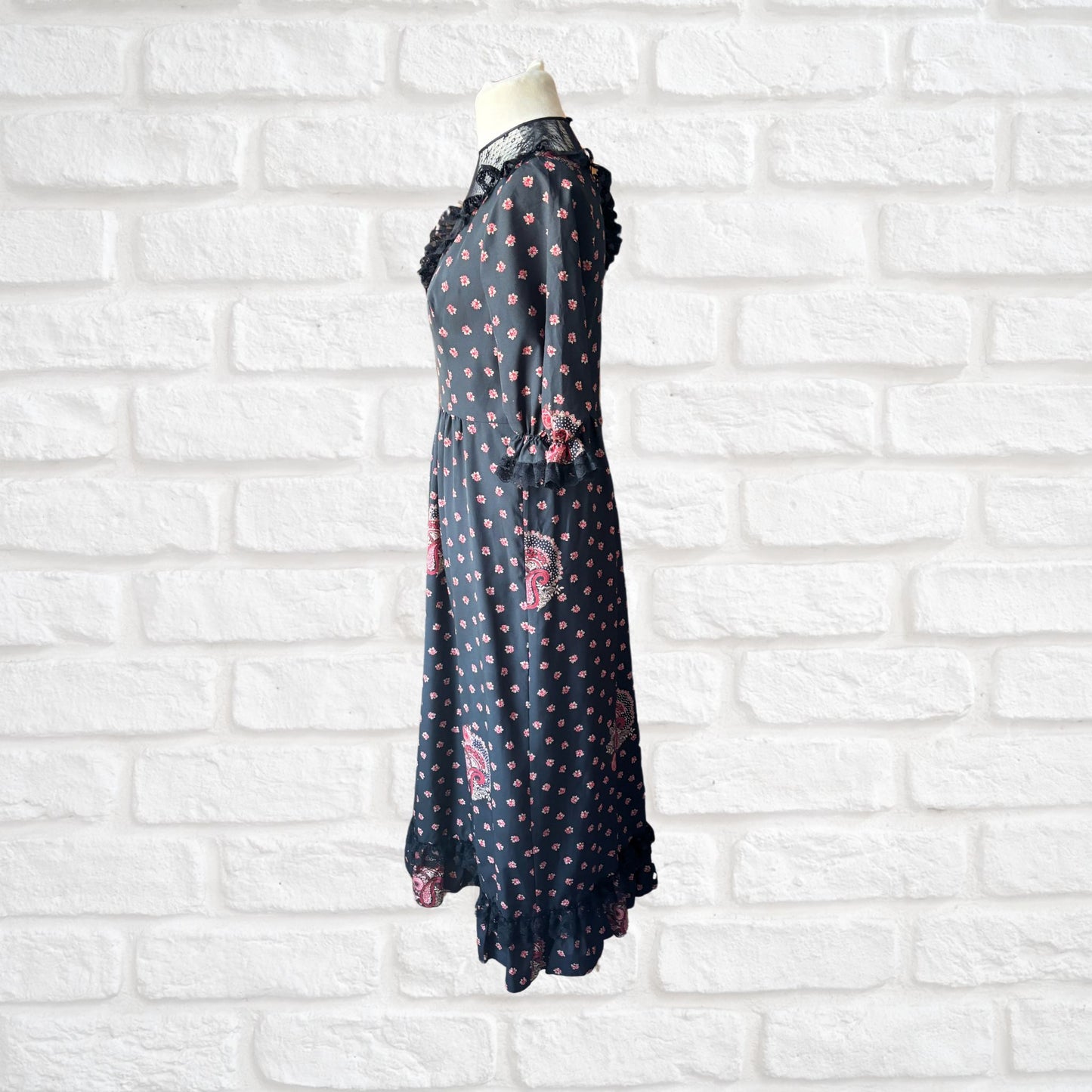 90s Dark Floral and Lace Maxi Vintage Dress. Approx UK size 12