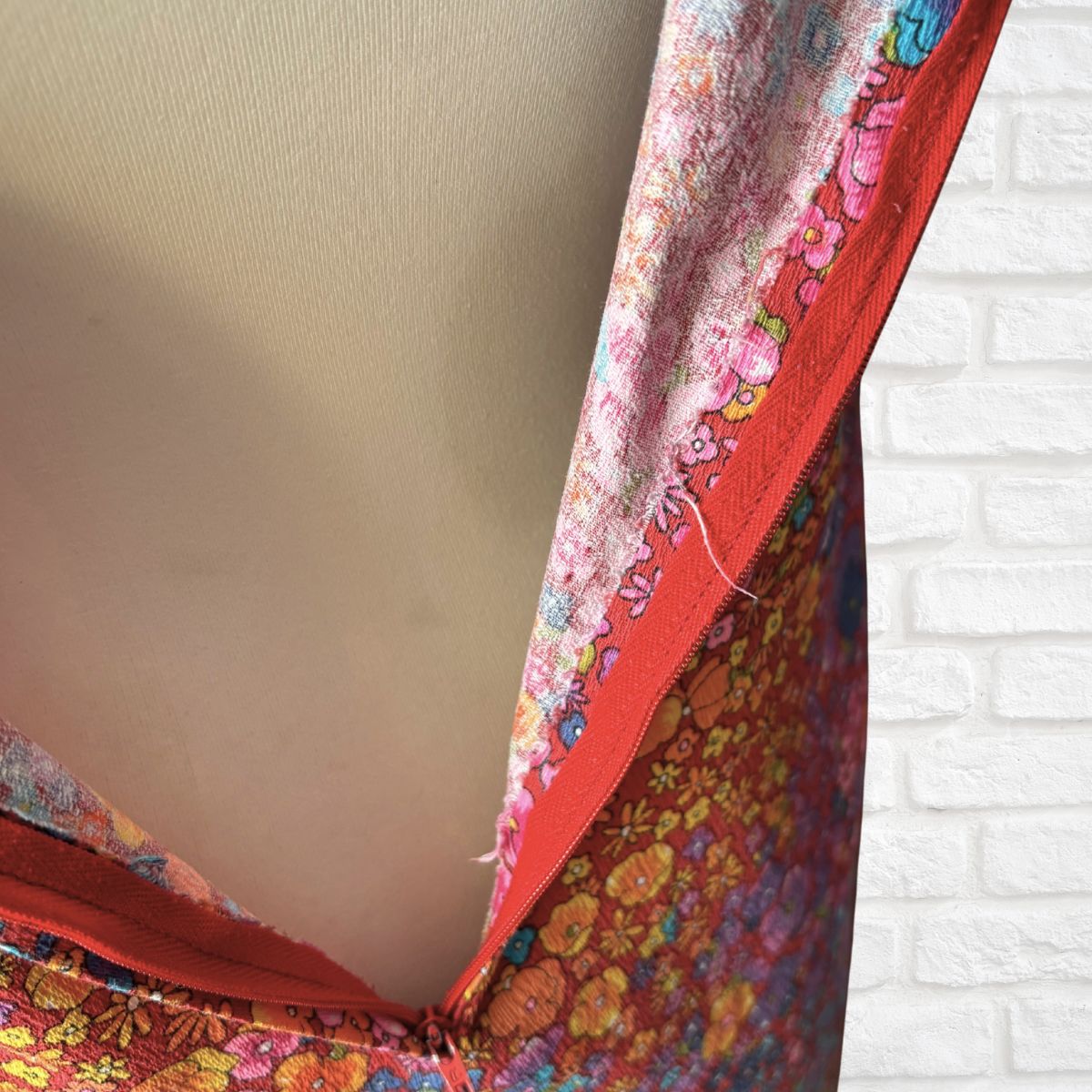 60s Vintage Hawaiian Textured Cotton Floral Smock Dress/ Muumuu/ Kaftan. Approx UK size 12 -14