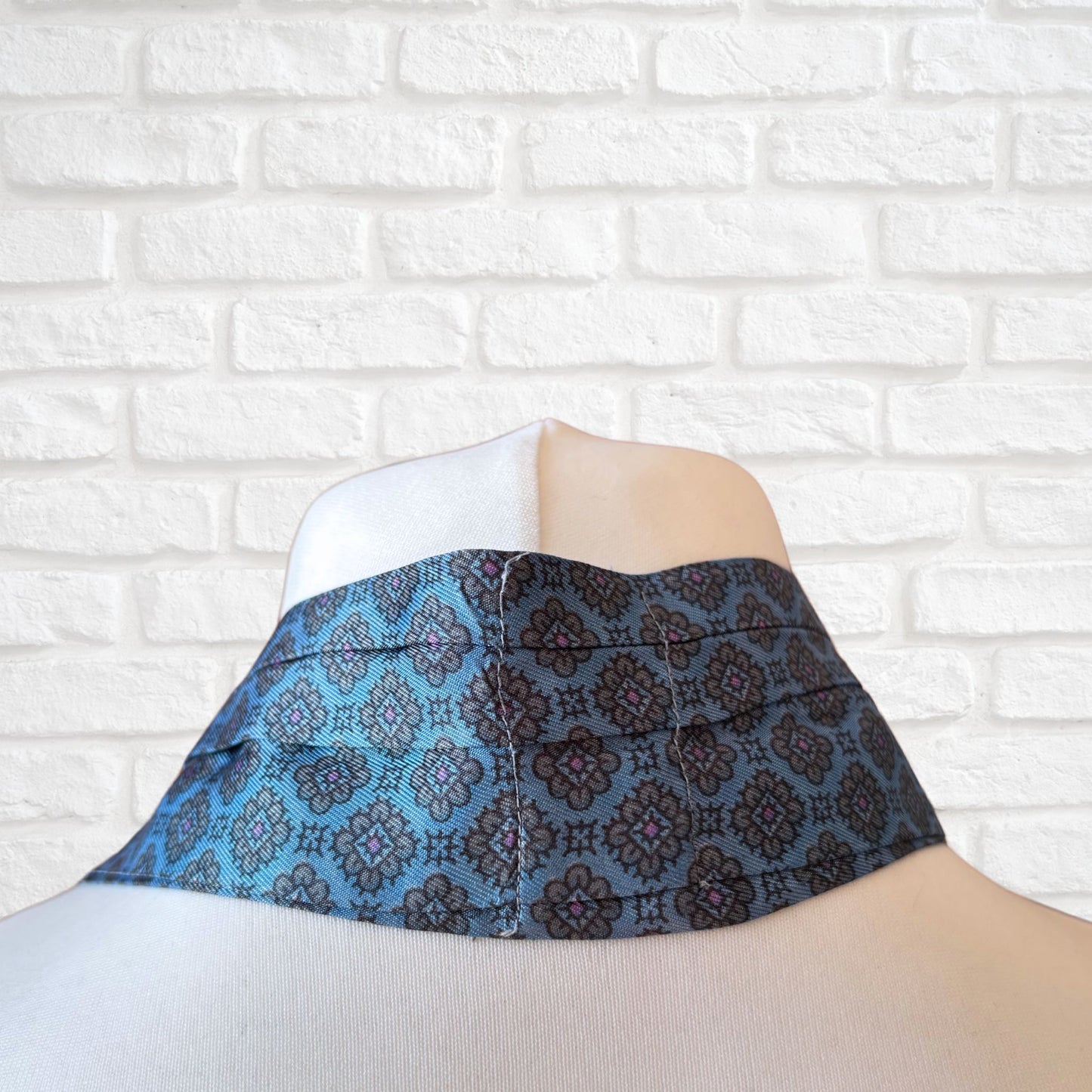 60s Mod Style Blue, Grey and Pink Floral Geometric Print Vintage Duggie Cravat