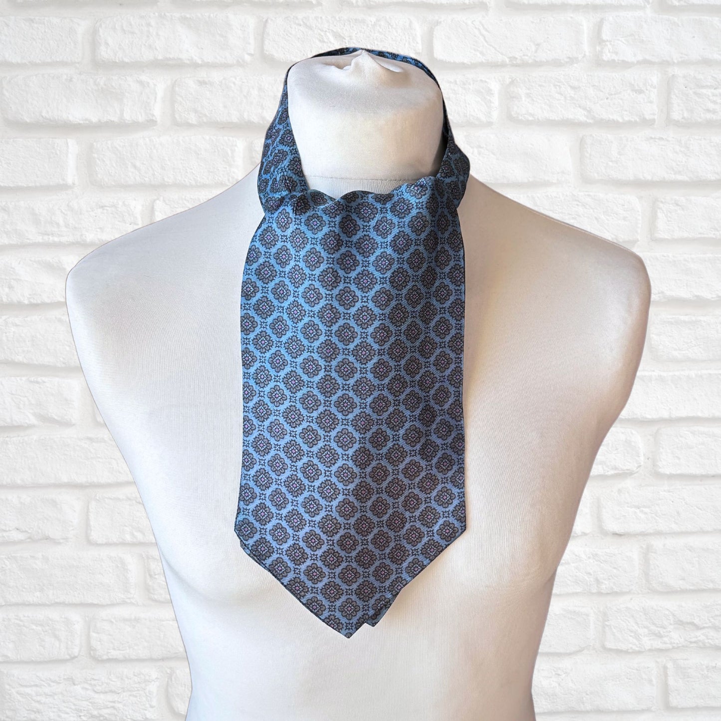 60s Mod Style Blue, Grey and Pink Floral Geometric Print Vintage Duggie Cravat