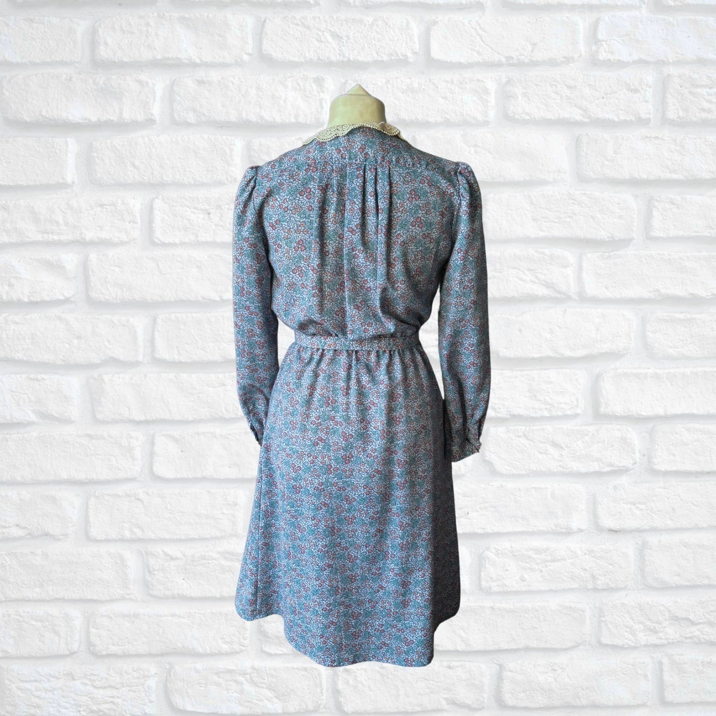 Vintage 80s Blue Floral Prairie Midi Dress with Cream Lace Collar. Approx UK size 12-14