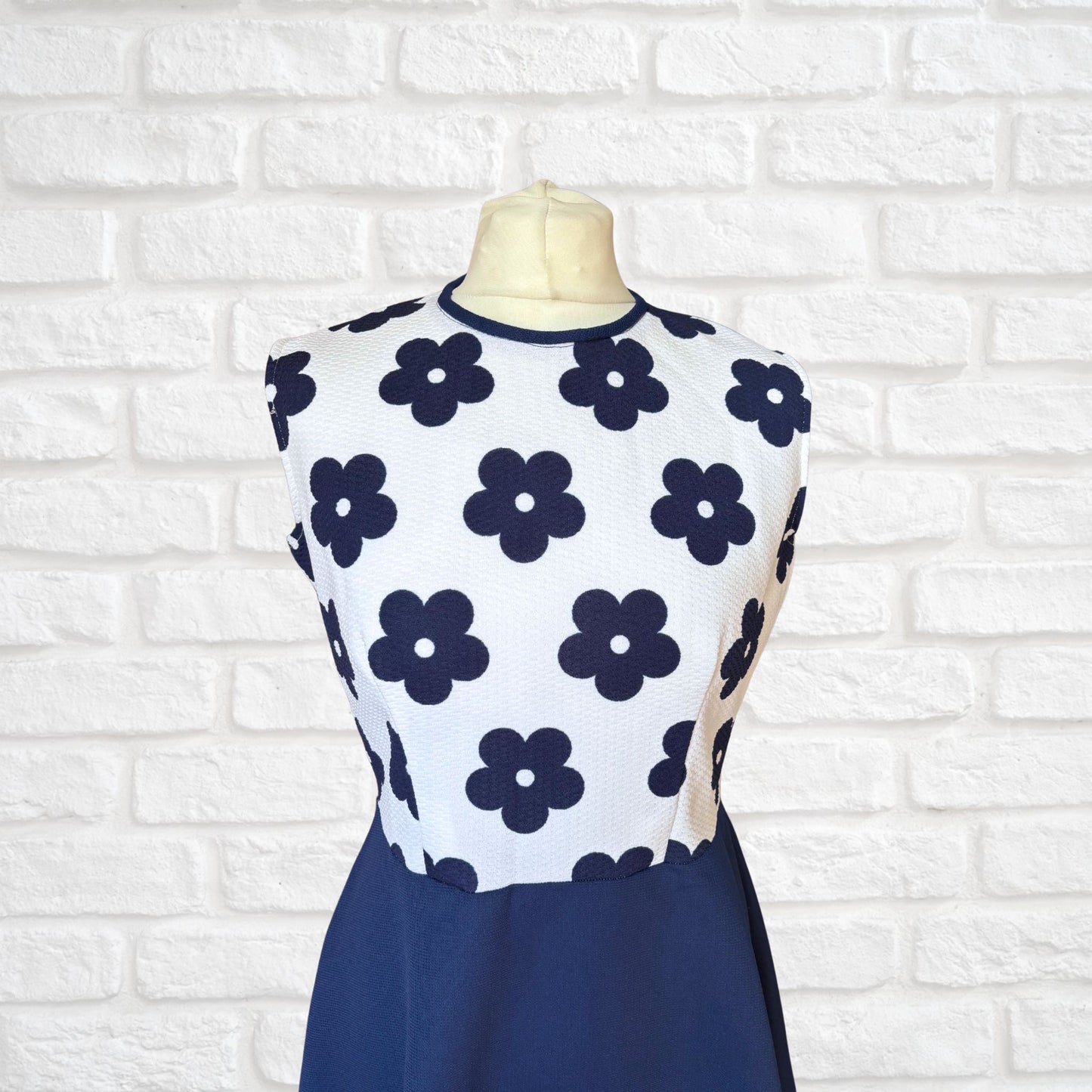 Navy & White 60s Mini Vintage Skater Dress .Approx UK size 10-12