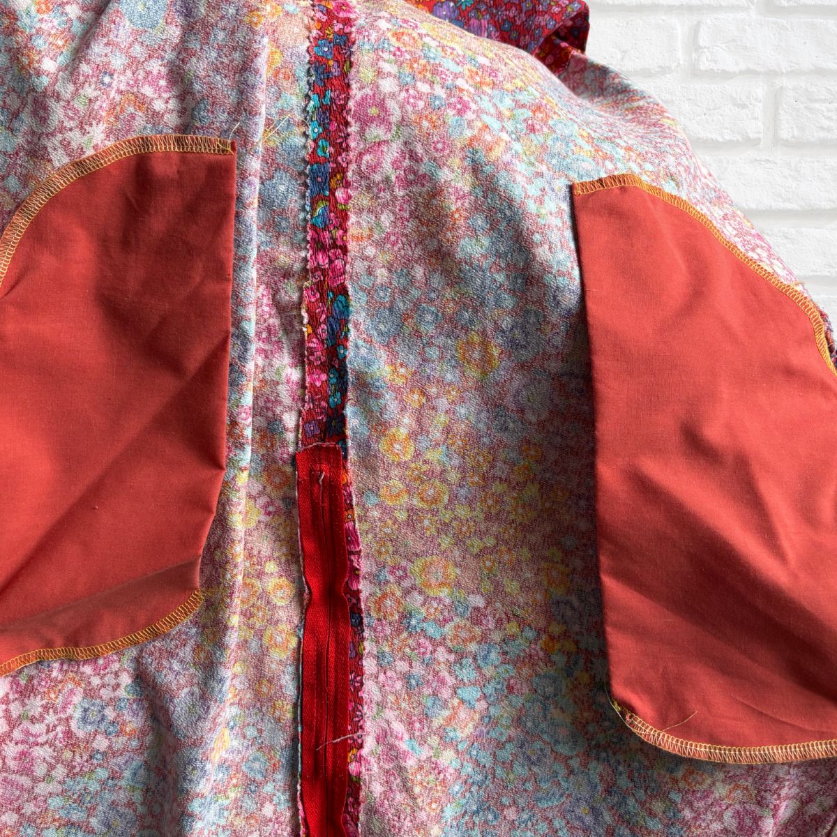 60s Vintage Hawaiian Textured Cotton Floral Smock Dress/ Muumuu/ Kaftan. Approx UK size 12 -14