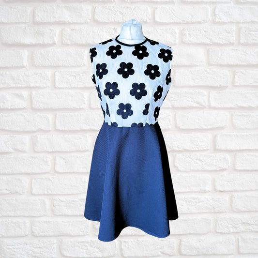 Navy & White 60s Mini Vintage Skater Dress .Approx UK size 10-12