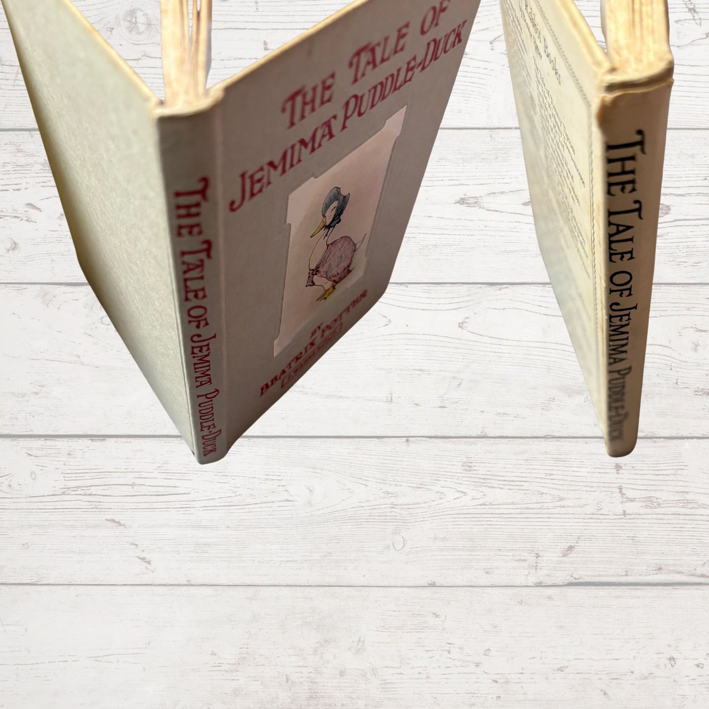 The Tale of Jemima Puddle-Duck. Vintage Beatrix Potter book. 1970 edition