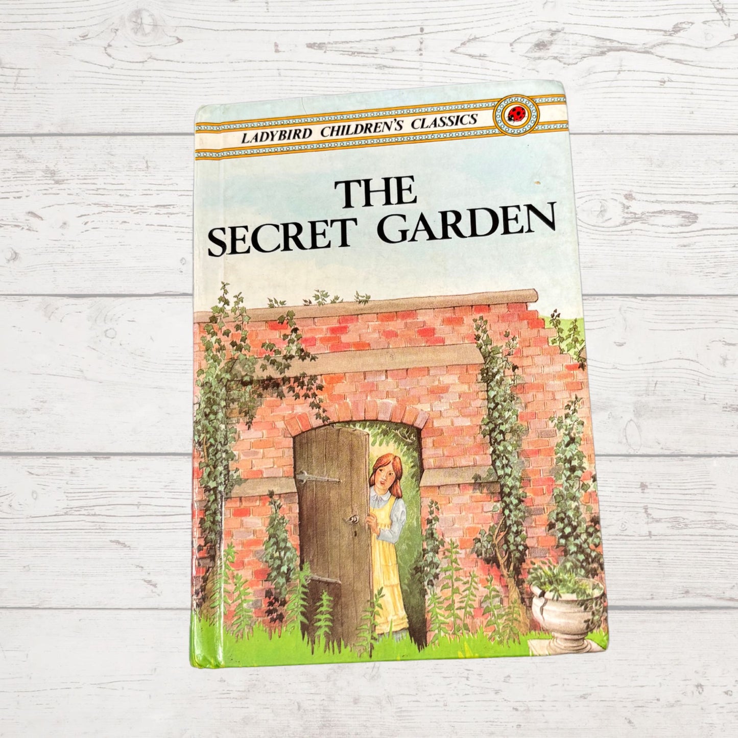 The Secret Garden  : 80s Vintage Ladybird Book. Children’s Classics - Nostalgic gift idea