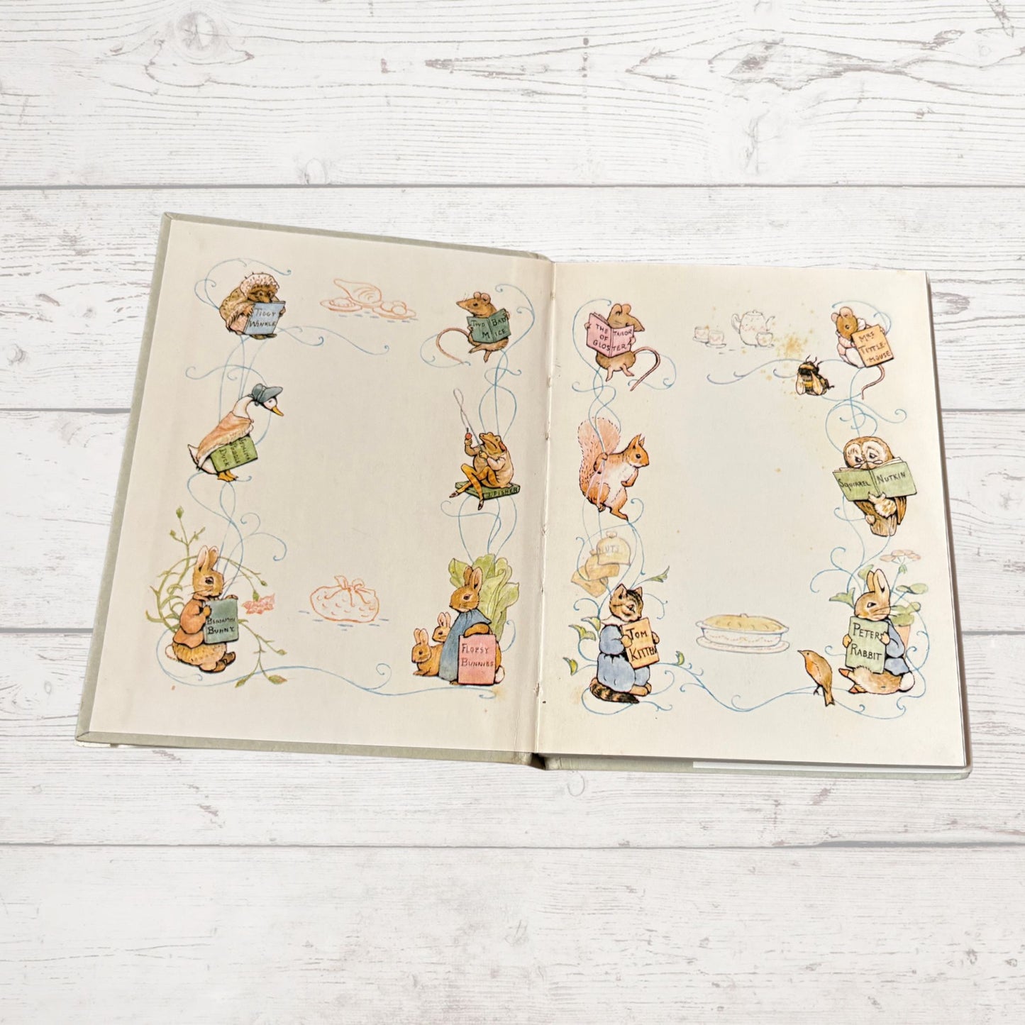 The Tale of Johnny Town Mouse. Vintage Beatrix Potter book. 1970 edition