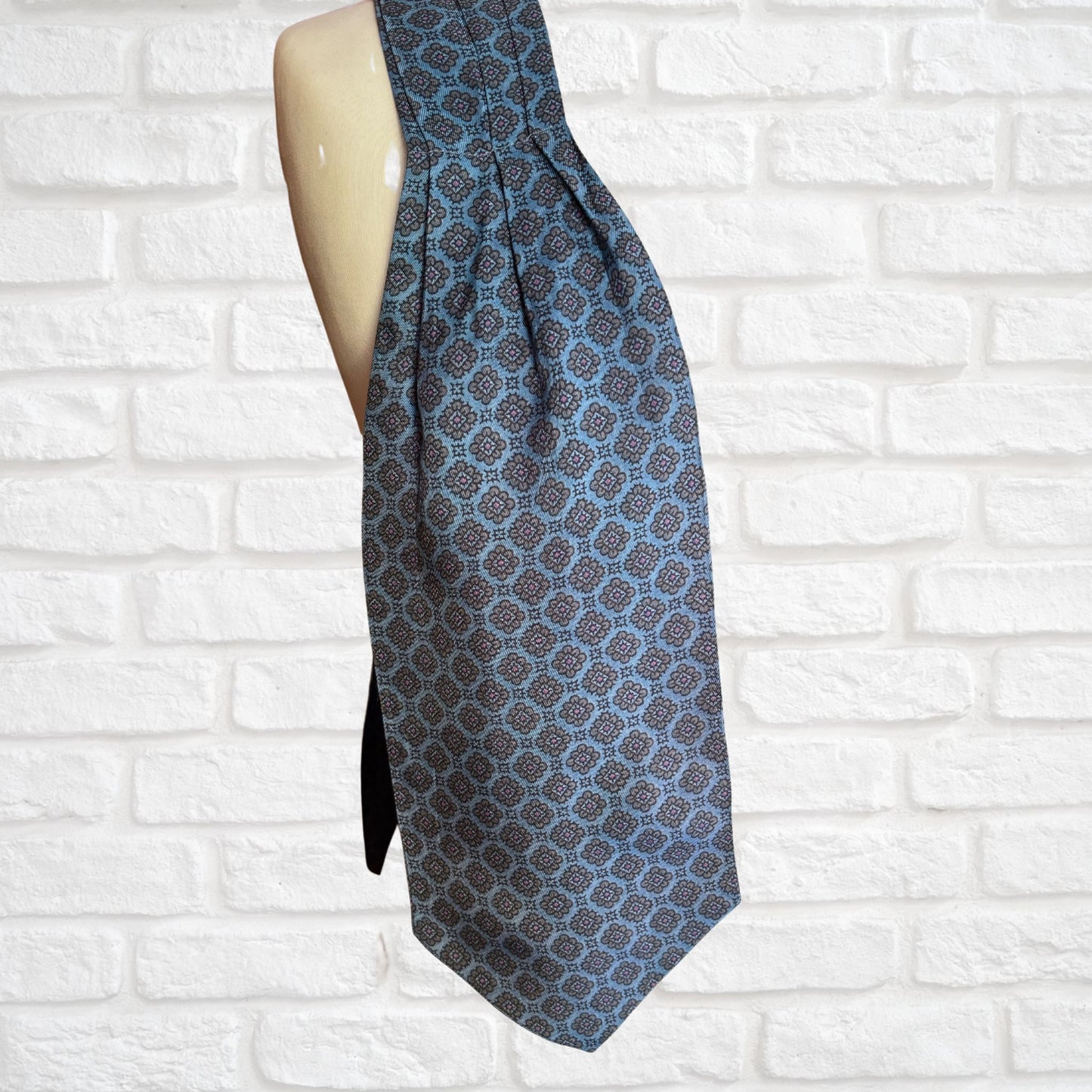 60s Mod Style Blue, Grey and Pink Floral Geometric Print Vintage Duggie Cravat