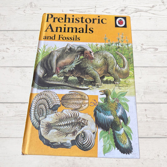Prehistoric Animals and Fossils. 1970s Vintage Ladybird Book. Series 651