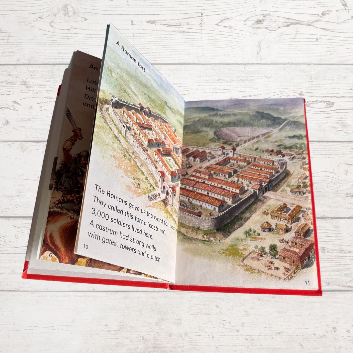 Vintage 1980s children’s book, Castles. A Ladybird Leader reading book. Series 737