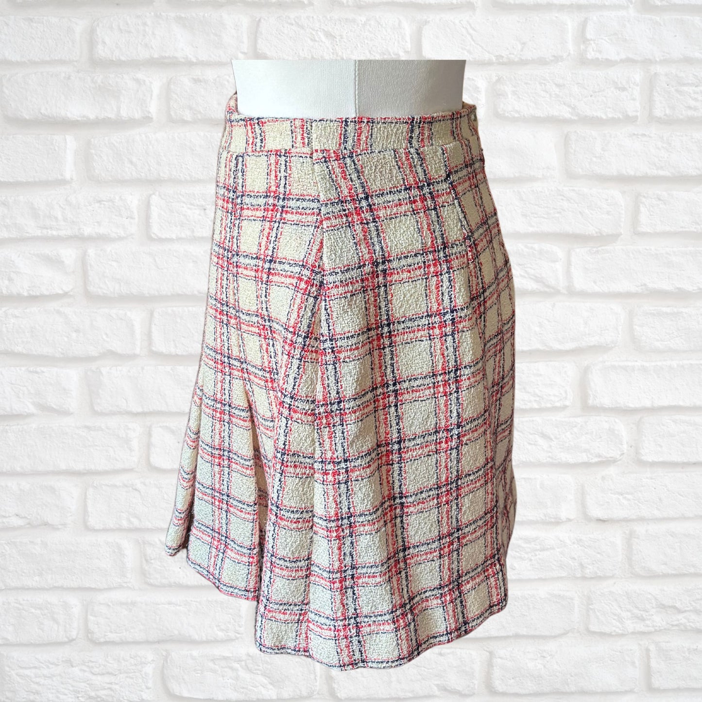 Vintage Cream, Red & Blue Tartan Mini Skater Skirt with Front Pleats. Approx UK size 8-10