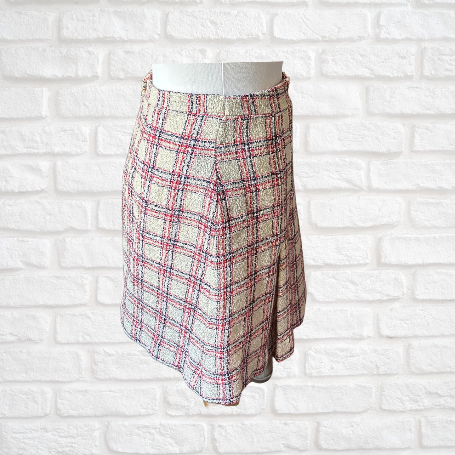 Vintage Cream, Red & Blue Tartan Mini Skater Skirt with Front Pleats. Approx UK size 8-10