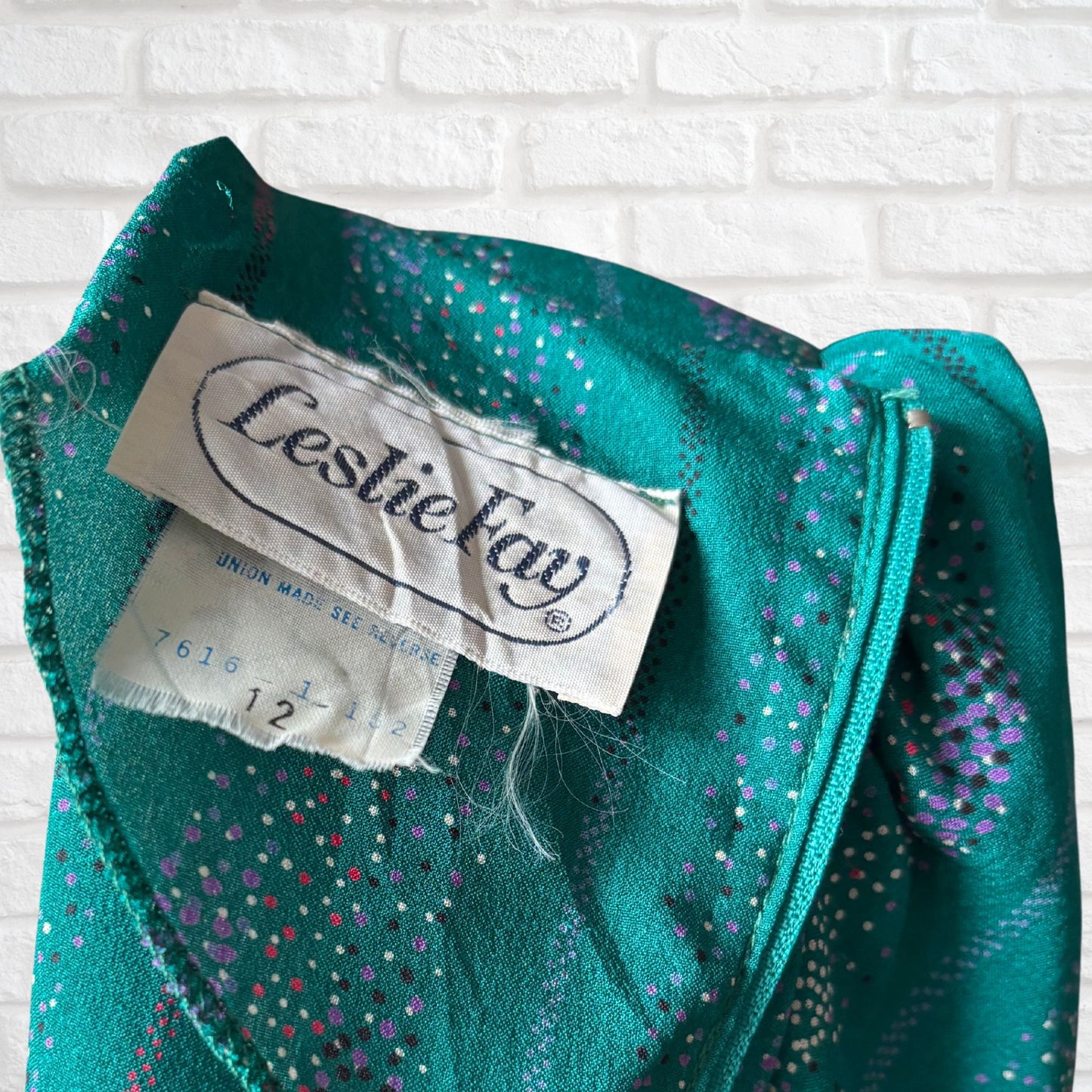 Green Polka Dot 70s Vintage Dress with Long Sleeves by Leslie Fay. Approx U.K. size 10-12