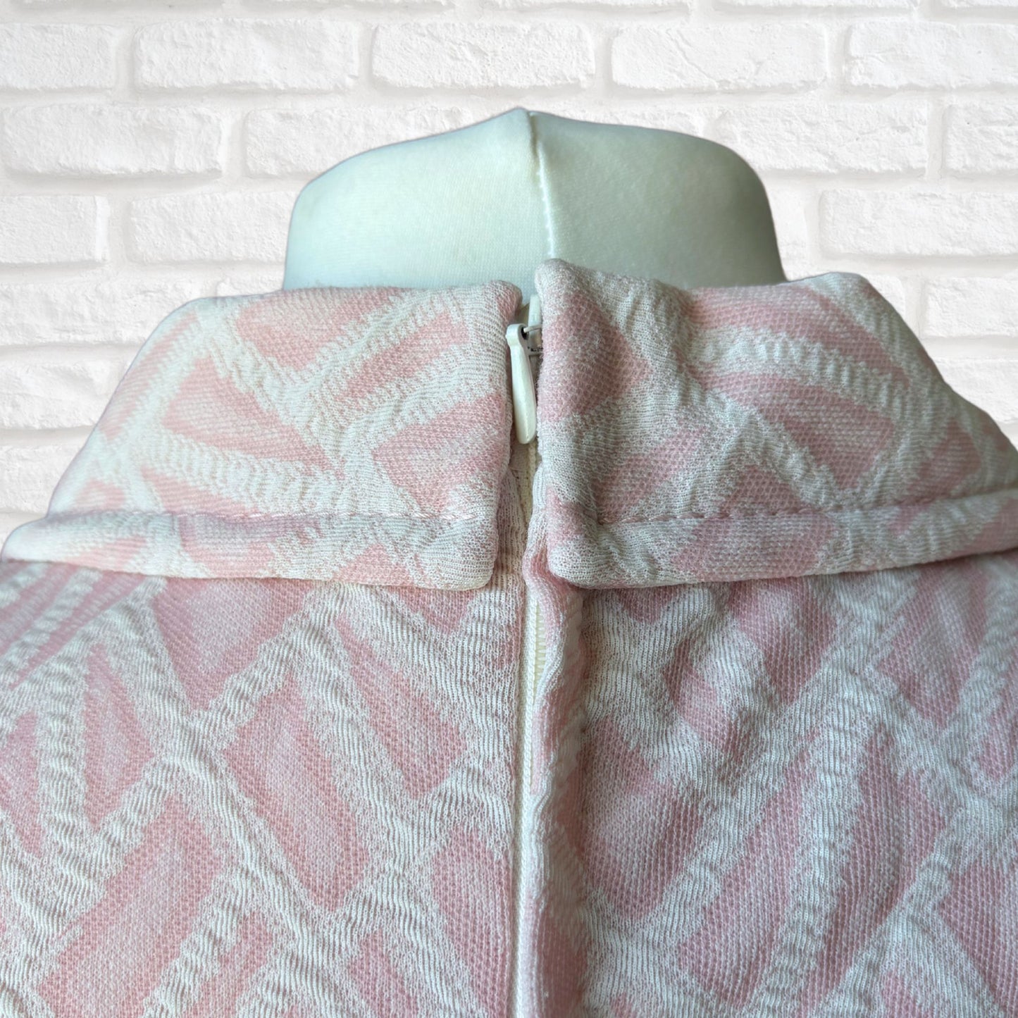 60s Pink and White Short Sleeved Vintage Scooter Dress. Approx UK size 14-16