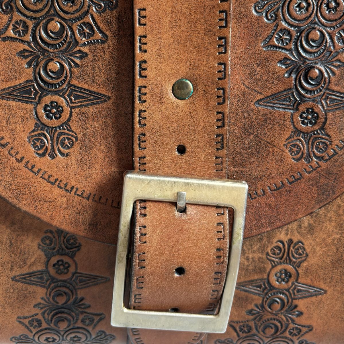 70s Boho Brown Tooled Leather Vintage Shoulder Bag with Buckle Fastening