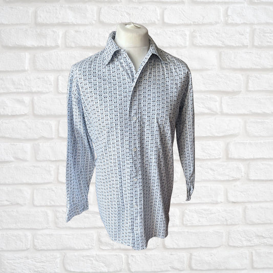 White and Blue Long Sleeved Cotton Vintage Shirt. Approx UK size L - XL( men) 16-18 (women)