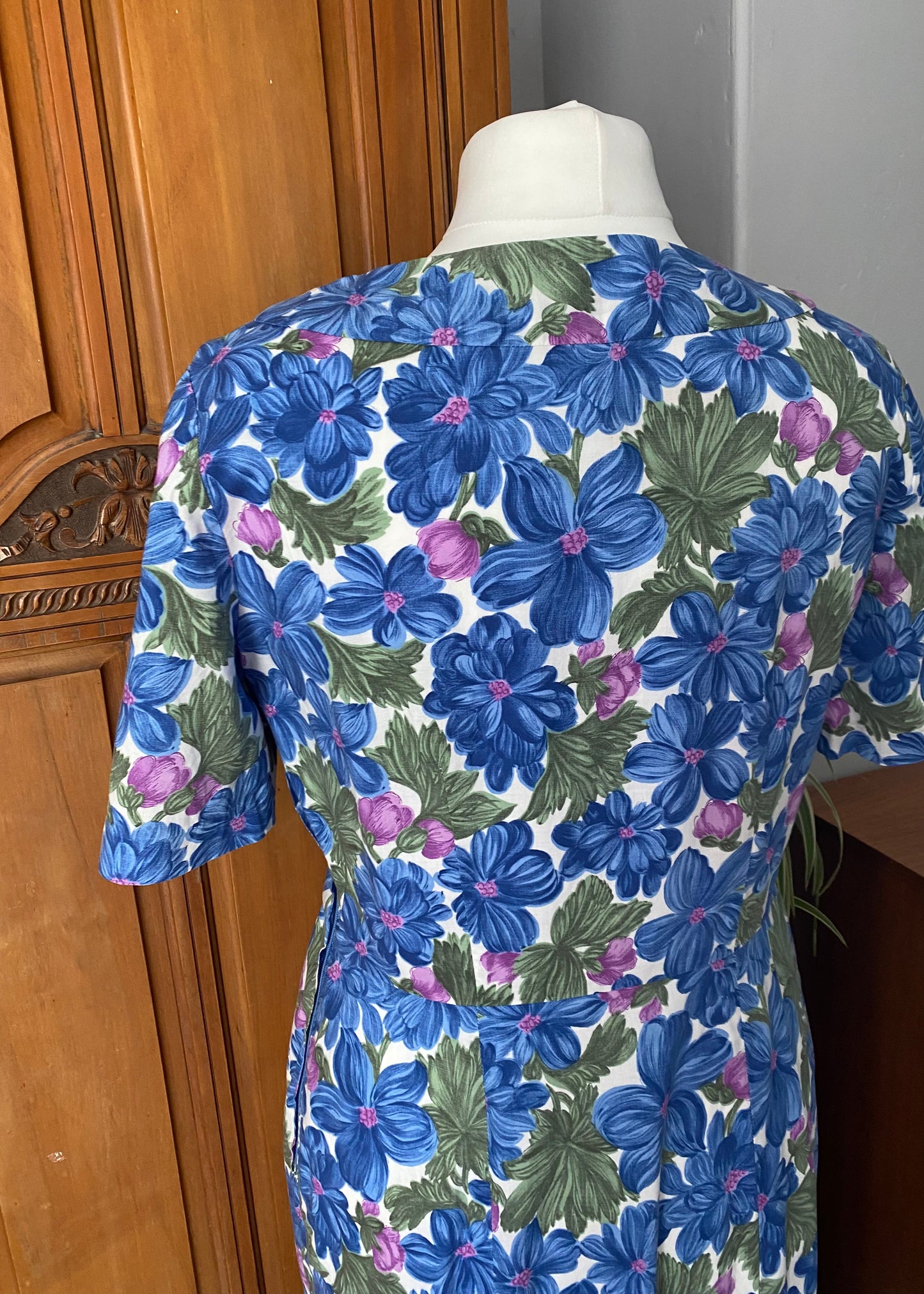 Vintage cotton 50s style blue and purple floral dress. . Approx UK 14-16