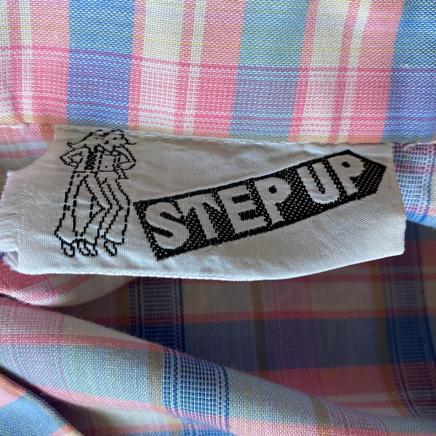 80s pink, white and blue checked blouse with Peter Pan collar. Approx U.K. size 12-14