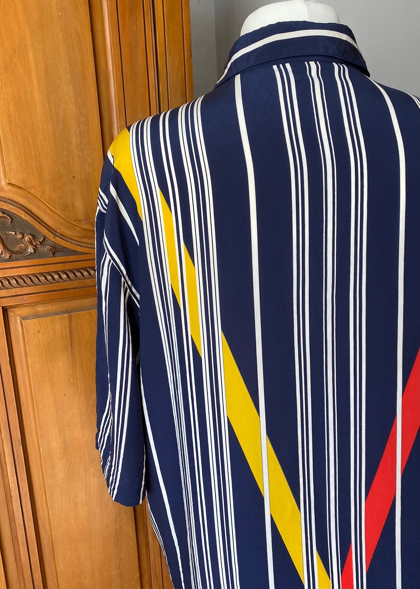 80s dark blue silk striped abstract patterned shirt. Approx UK size 16-22 (w) L-XL (m)