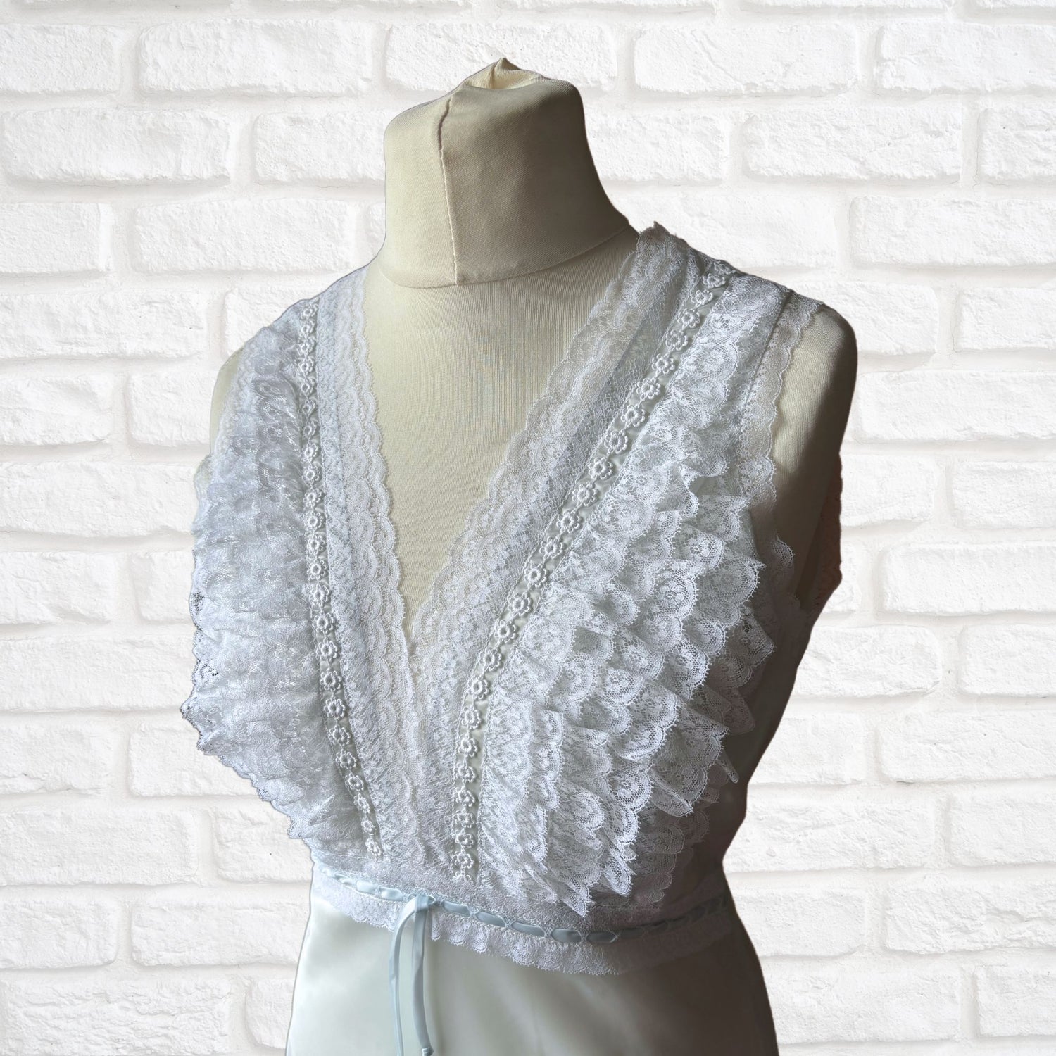 Vintage Robes, Slips and Lingerie