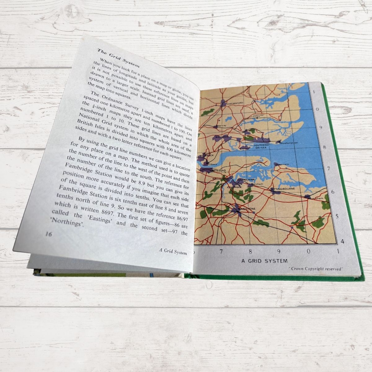 Vintage 1960s Ladybird Book. Understanding Maps. Series 671