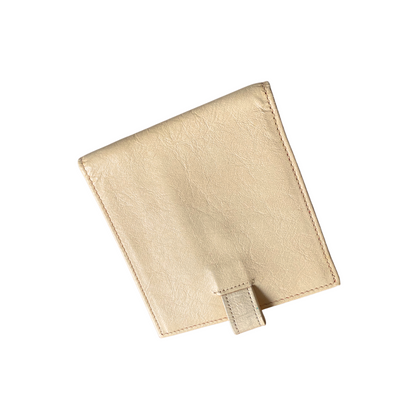 Cream leather vintage purse 