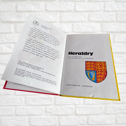 Learnabout…Heraldry. 1970s Vintage Ladybird Book. Series 633