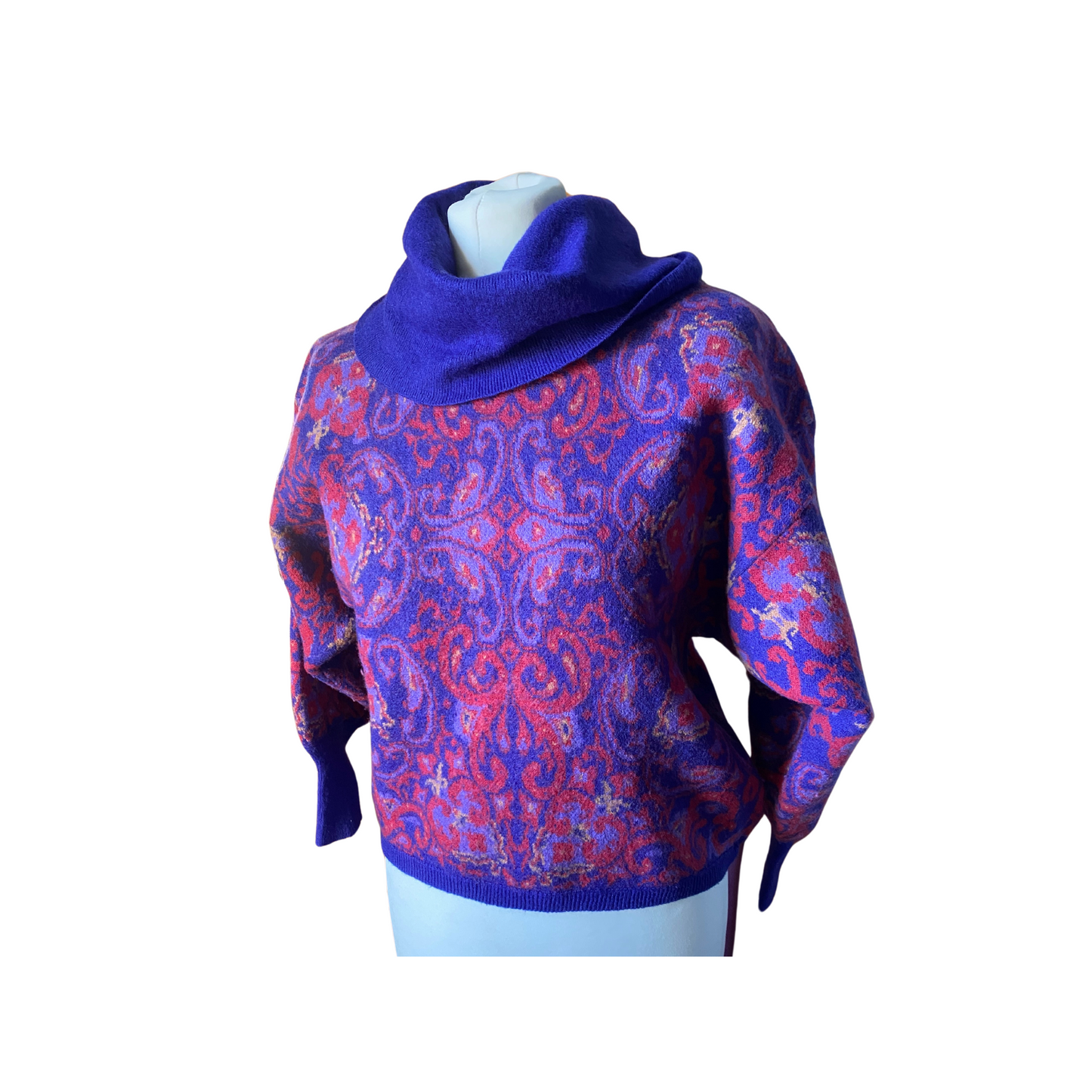 Vibrant 80s purple patterned cropped sweater