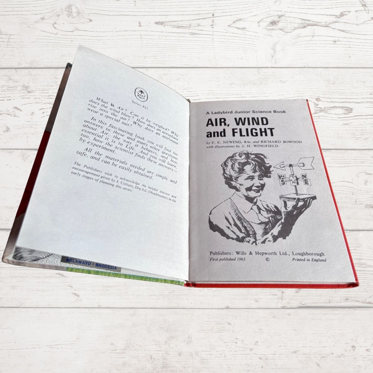 Vintage 1970s ladybird book, Junior Science Book: Air, Wind and Flight. Series 621