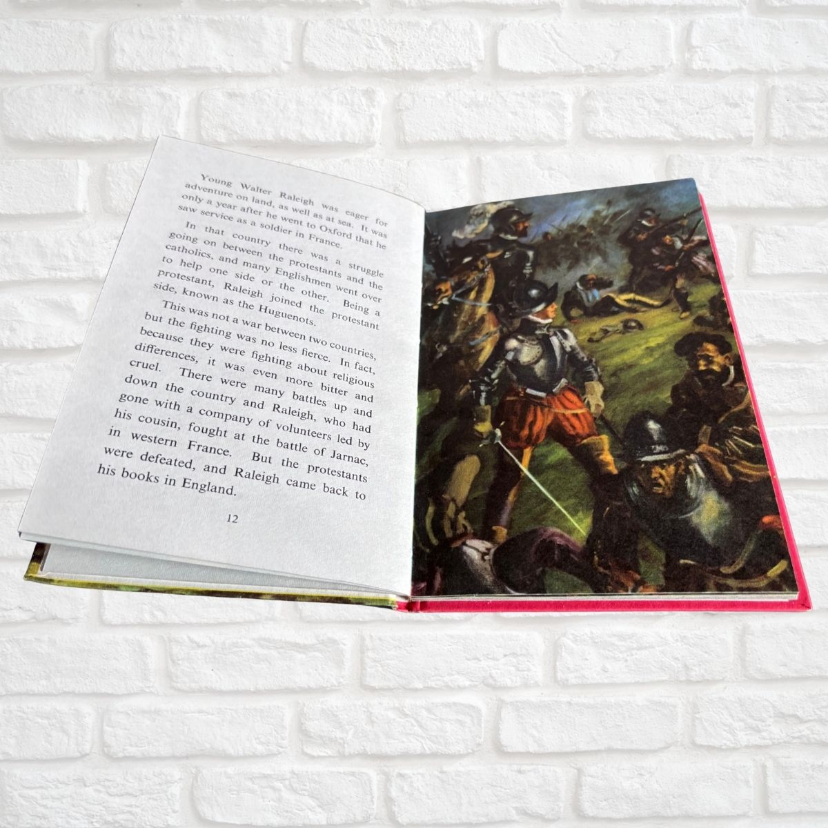 Vintage 1960s ladybird book, Sir Walter Raleigh  , An Adventure from History. Series 561
