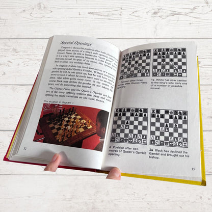 Learnabout ….. Chess. 1980s Ladybird Hobby Book