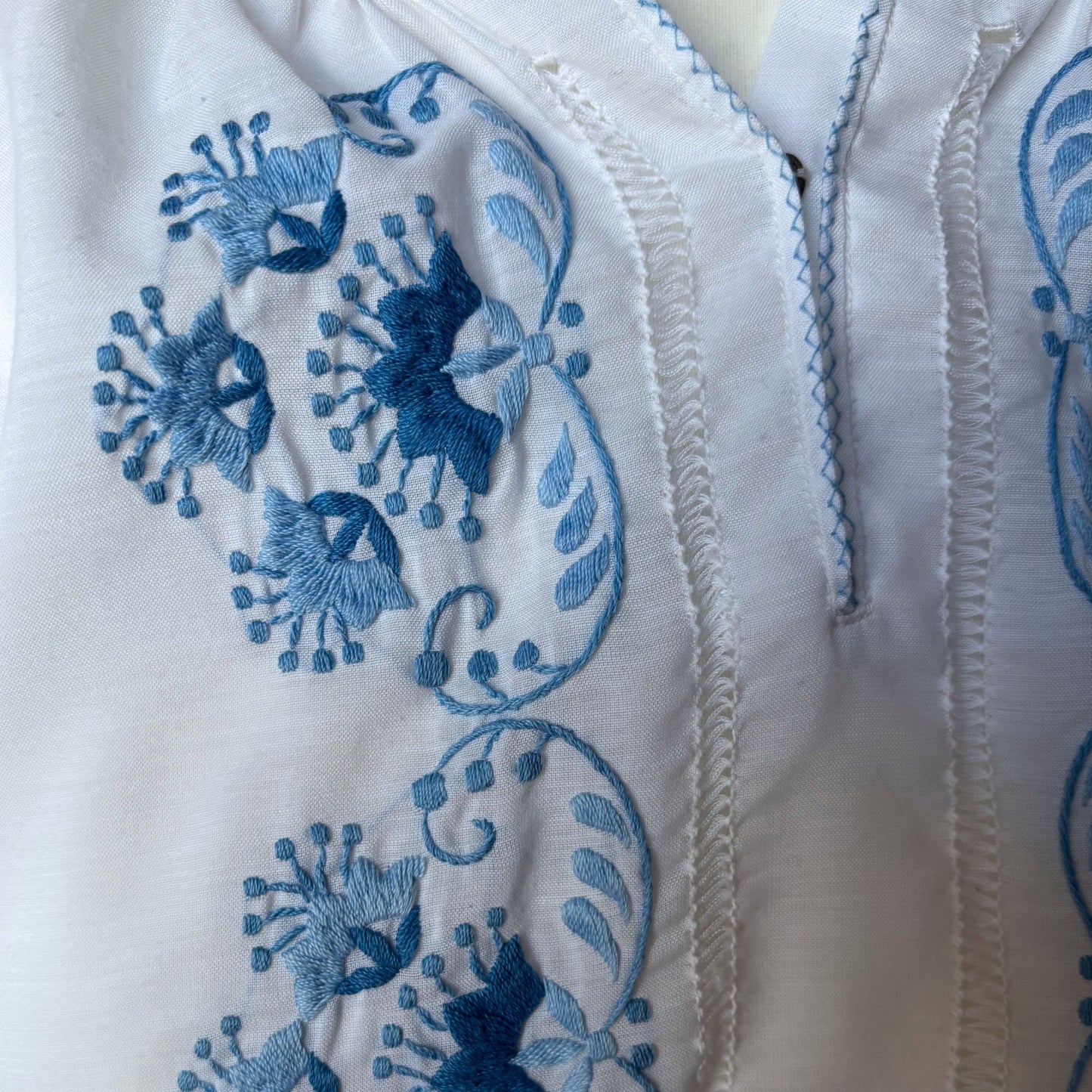 White Vintage Peasant Style Blouse with Blue Floral Embroidery. Approx UK size 8-10