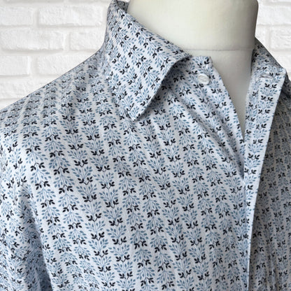 White and Blue Long Sleeved Cotton Vintage Shirt. Approx UK size L - XL( men) 16-18 (women)