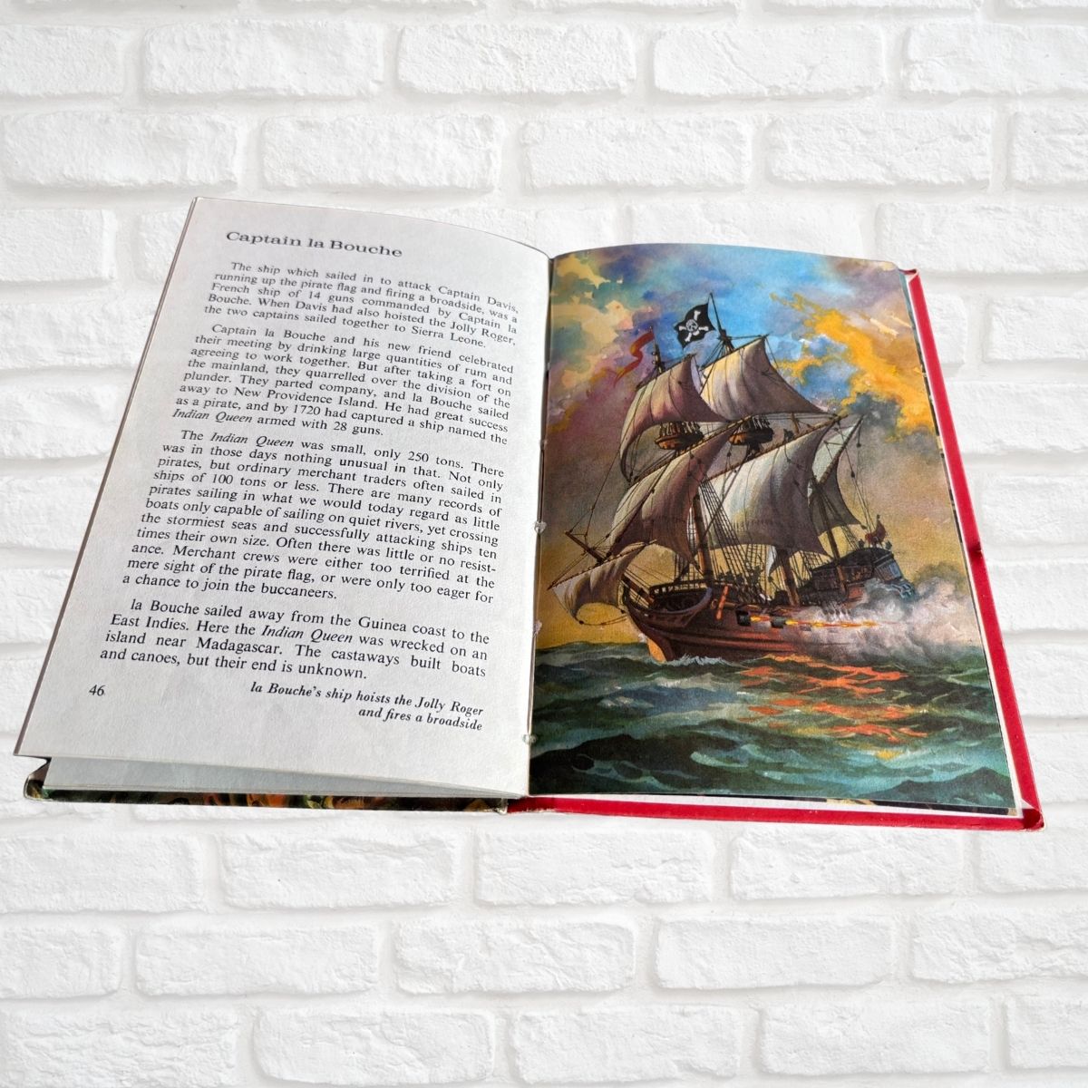 A Ladybird Book about Pirates.Vintage 1970s Book. Series 707