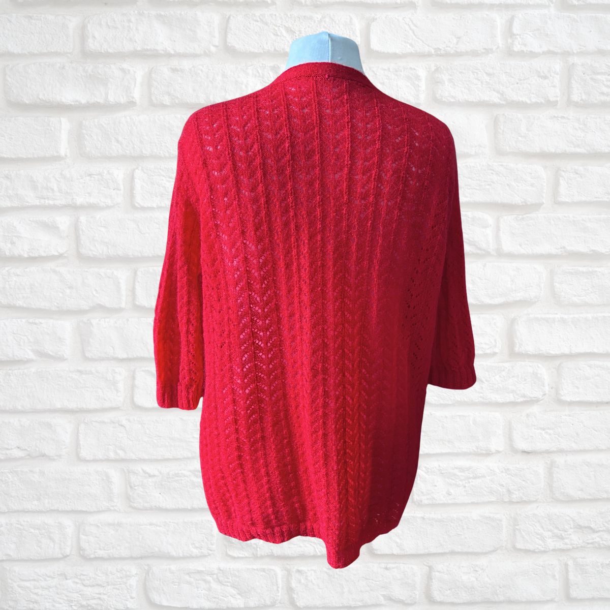Vintage Red Pointelle Design Lightweight Cardigan /Summer Cover Up. Approx UK size 10-14