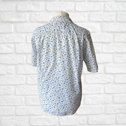 Vintage White and Blue Floral Cotton Blend Shirt . Approx UK size 14-16