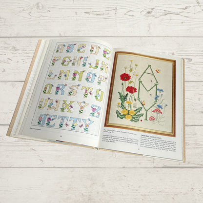 Picture it in Cross Stitch by Jo Verso: A Vintage Craft Book for Designing Unique Needlecraft Pieces