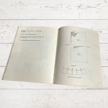 Make a Quilt in a Day - The Log Cabin Pattern. A Vintage Quilting Book by Eleanor Burns.