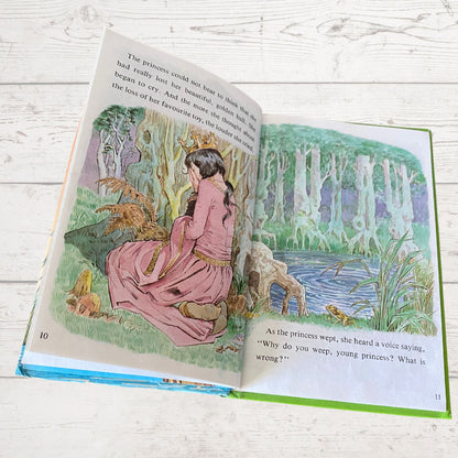 The Princess and the Frog : 80s Vintage Ladybird Book from the Well Loved Tales Series 606D - Nostalgic gift idea