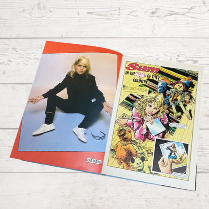 Vintage Diana Annual 1981 , full of fiction, fashion, fun and nostalgia. Great gift idea