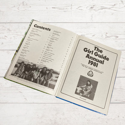 Vintage Girl Guide annual 1981. Great nostalgic gift idea