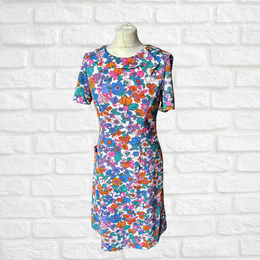 60s Bright Floral Short Sleeved Vintage Scooter Dress. Approx UK size 10-12