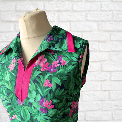 Vintage 60s/70s Tropical Print Sleeveless Summer with V-Neck and Pink Trimmed Collar.Approx UK Size 12-14