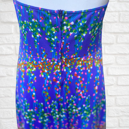 70s rainbow abstract print halter neck dress. Approx U.K. size 10-12